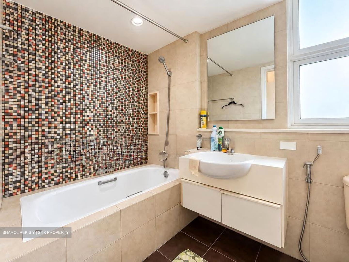 The Esparis (D18), Condominium #620442091